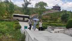 <b>不畏酷暑，参观指导促提升</b>