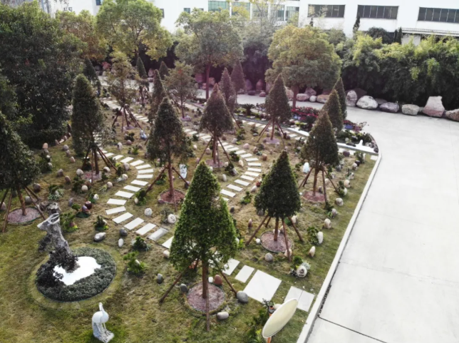 九游会俱乐部积极探索绿色生态殡葬, 林地葬受关注